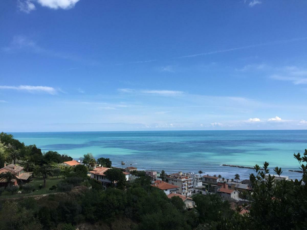 B&B Tre Finestre Sul Mare Гроттамаре Экстерьер фото